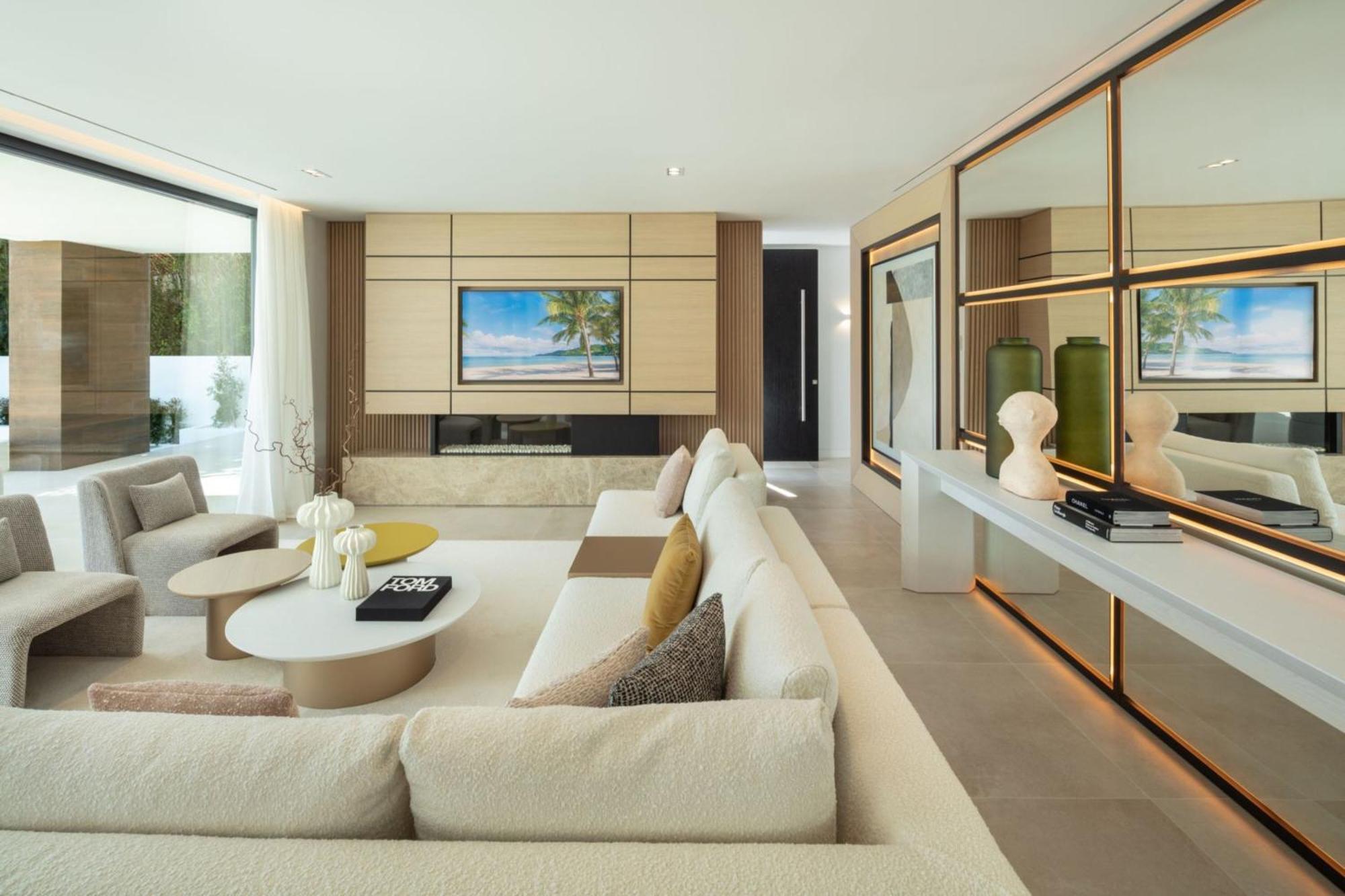 Villaer Vacation I Almost Heaven, New Built Villa, Rooftop Jacuzzi, Infinity Heated Pool *